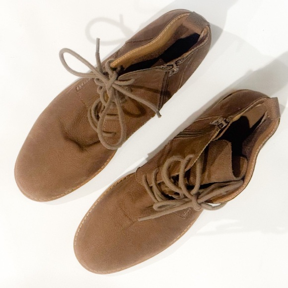 Lucky brand brown lace up ankle boot/ bootie ❤️ - Picture 4 of 7